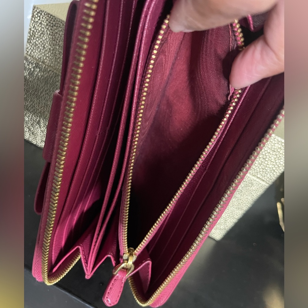 Authentic Prada Saffiano Bow Zip Around Wallet - Picture 9 of 12